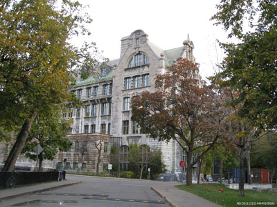 加拿大留学本科双录取条件